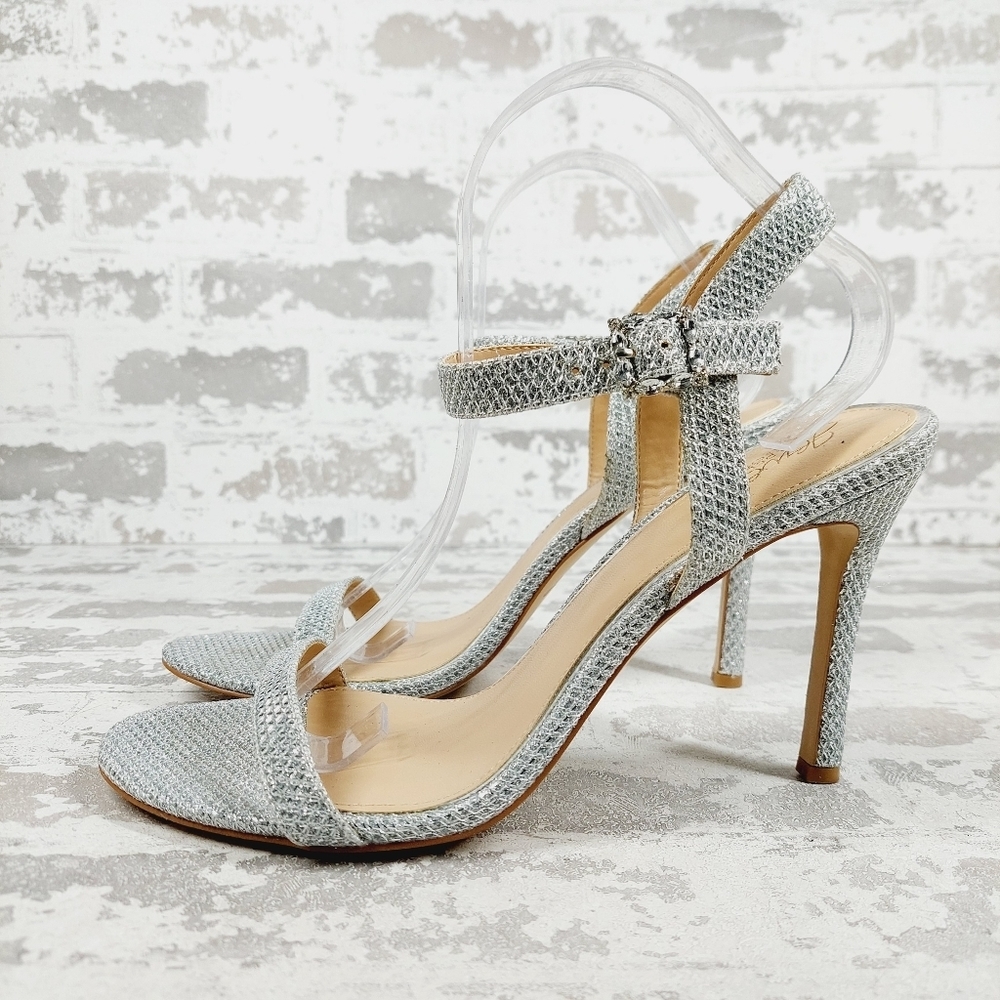 NEW Jewel Badgley Mischka Arlin’s Glitter Sandals M996